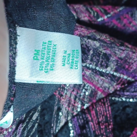 NWT Laura Ashley Trip Ready Size PM Wine To Riches Blouse - Picture 6 of 8